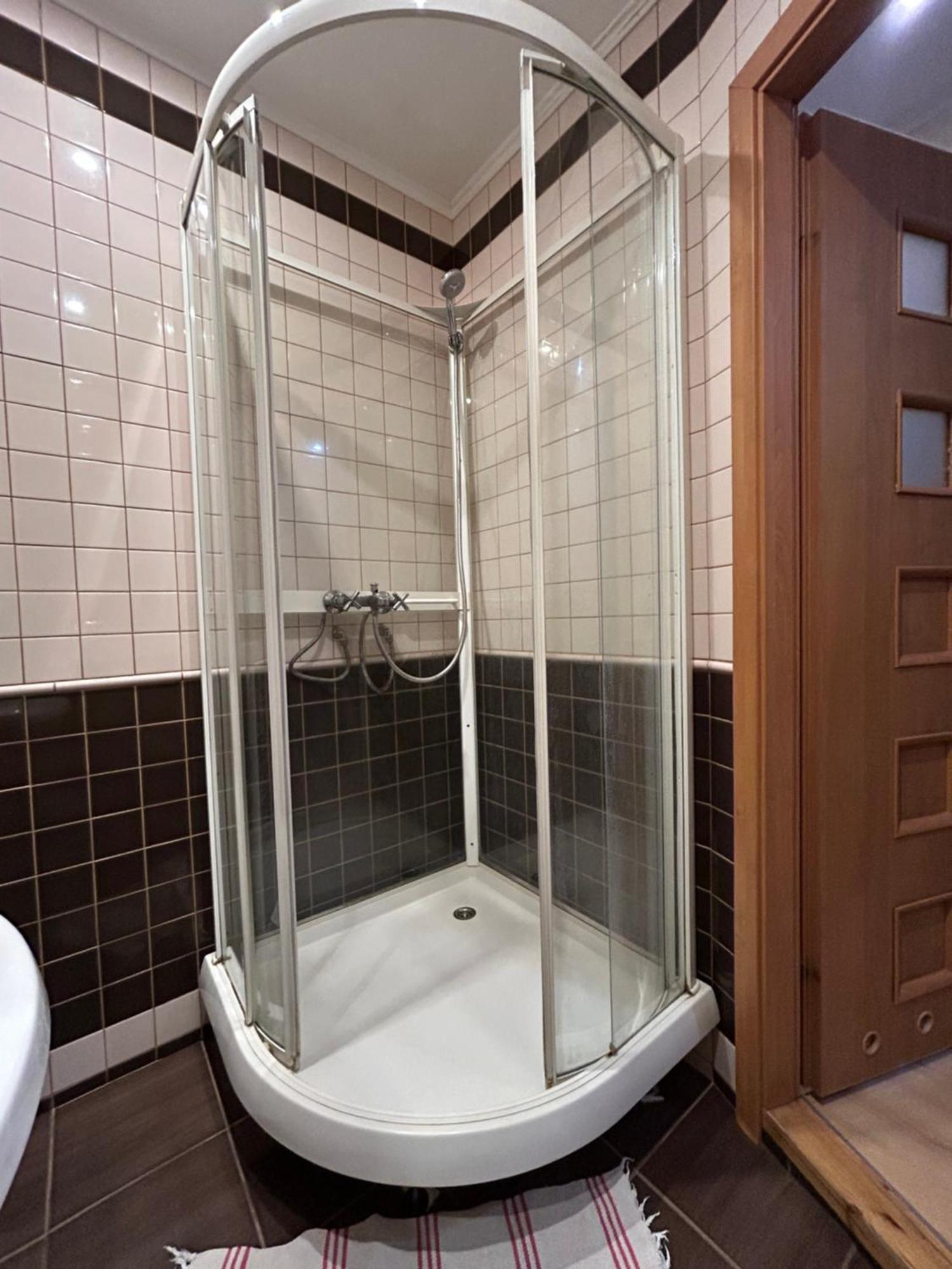 Apartment Stepana Bandery Street Ровно Экстерьер фото